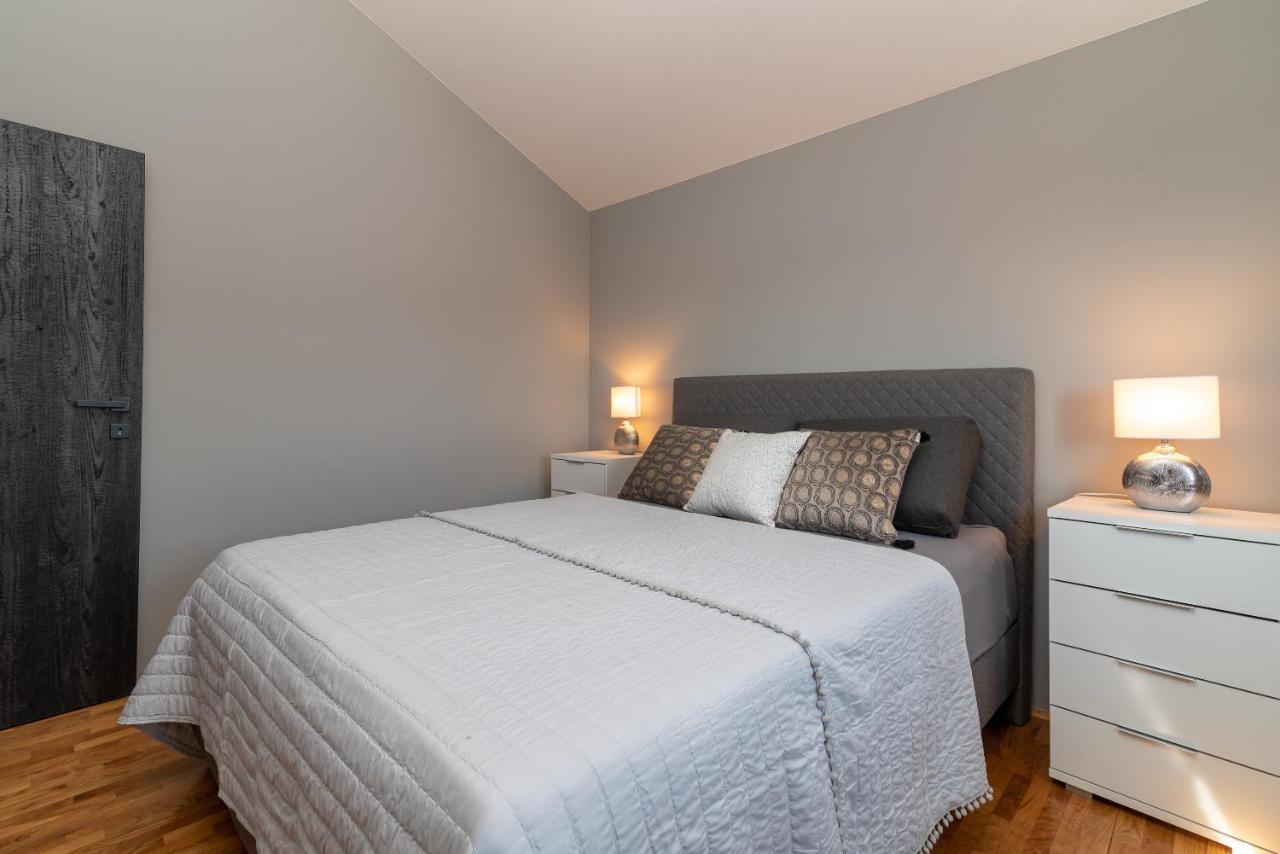 Apartment No. 8 Трогир Экстерьер фото
