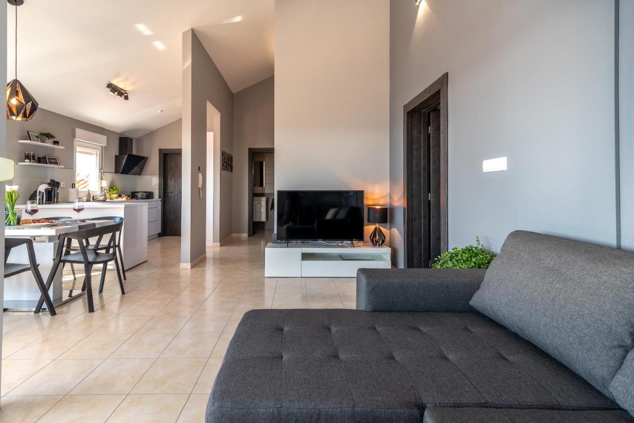 Apartment No. 8 Трогир Экстерьер фото