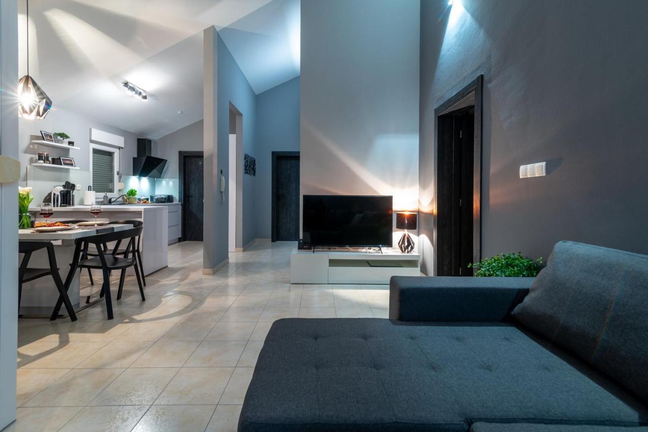 Apartment No. 8 Трогир Экстерьер фото