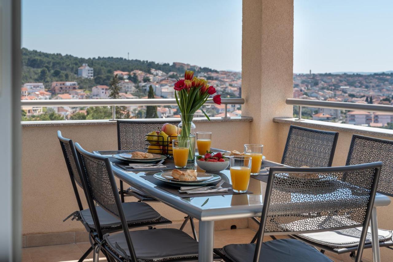 Apartment No. 8 Трогир Экстерьер фото